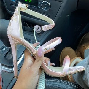 Missguided heels pink/floral